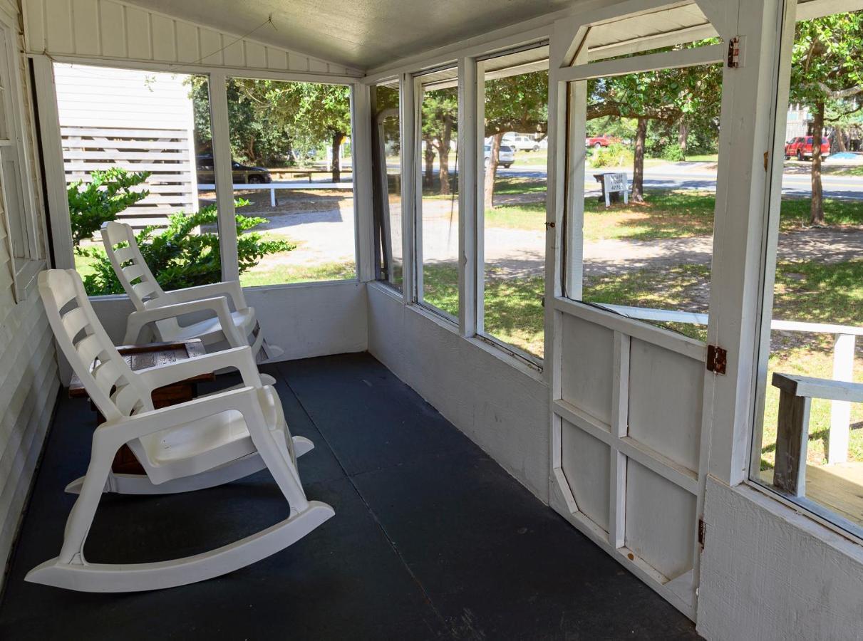 Outer Banks Motel - Village Accommodations Buxton Exteriör bild